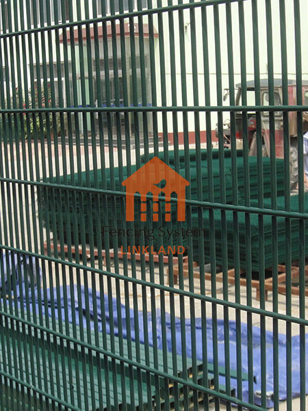 What is a Prison Mesh Fencing